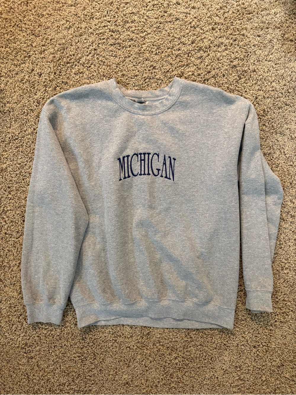 Michigan Embroidered Crewneck Sweater🍂 - Light Gray